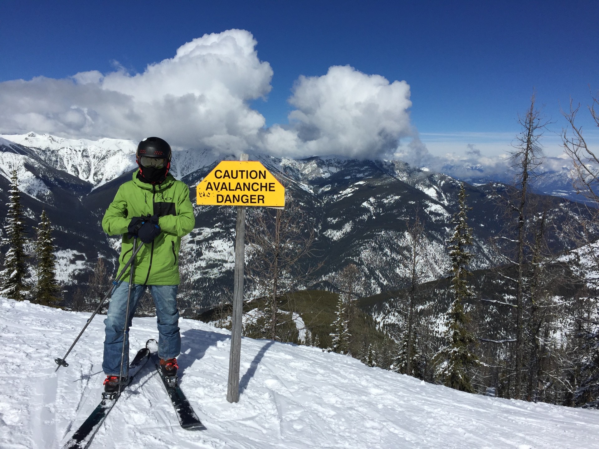 Skiing Photo